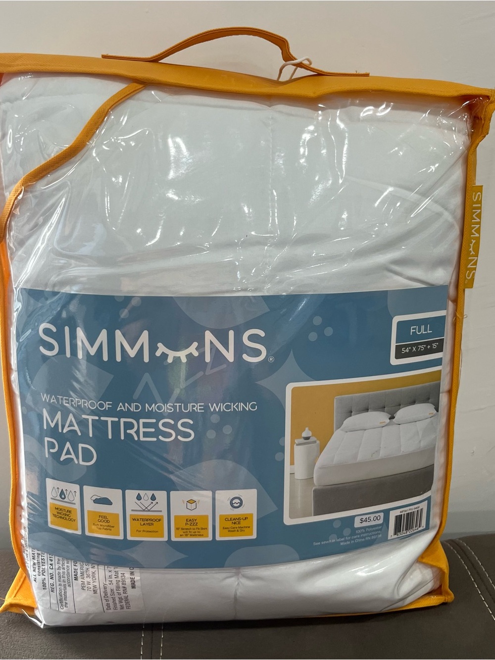 Simmons Full Waterproof Mattress Pad with Moisture Wicking Technology – New